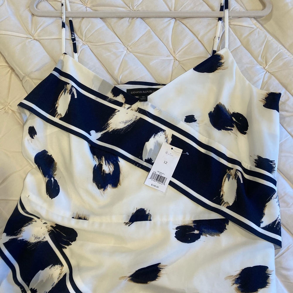 NWT. Banana Republic Handkerchief Hem dress